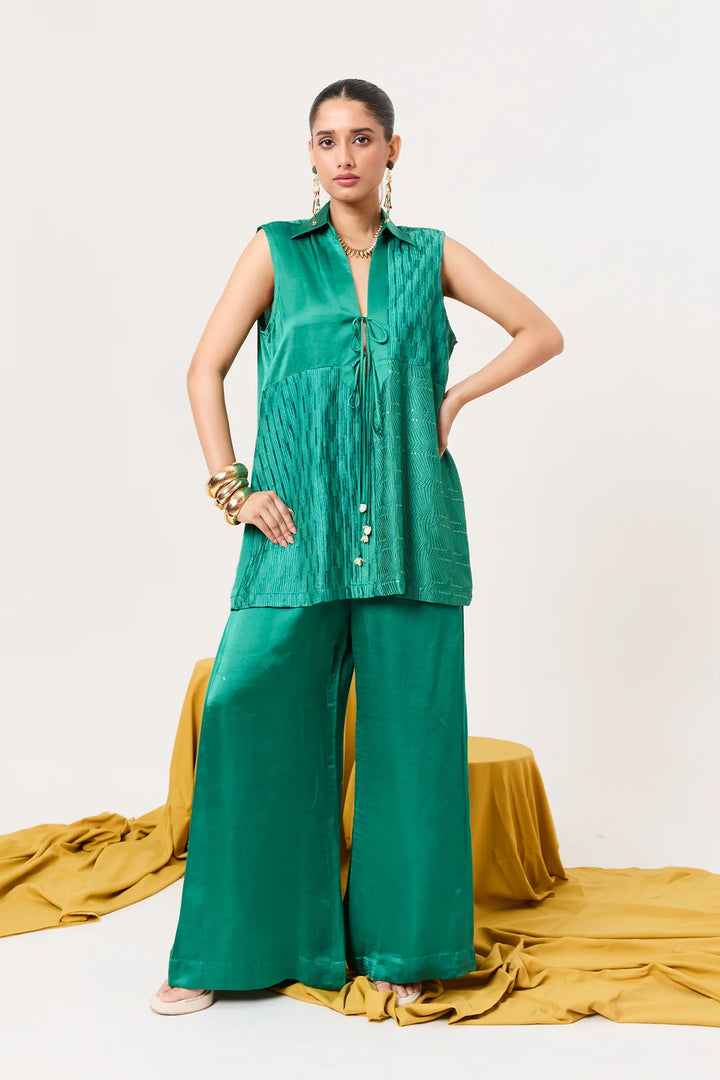Tie-up Multi textured two-piece