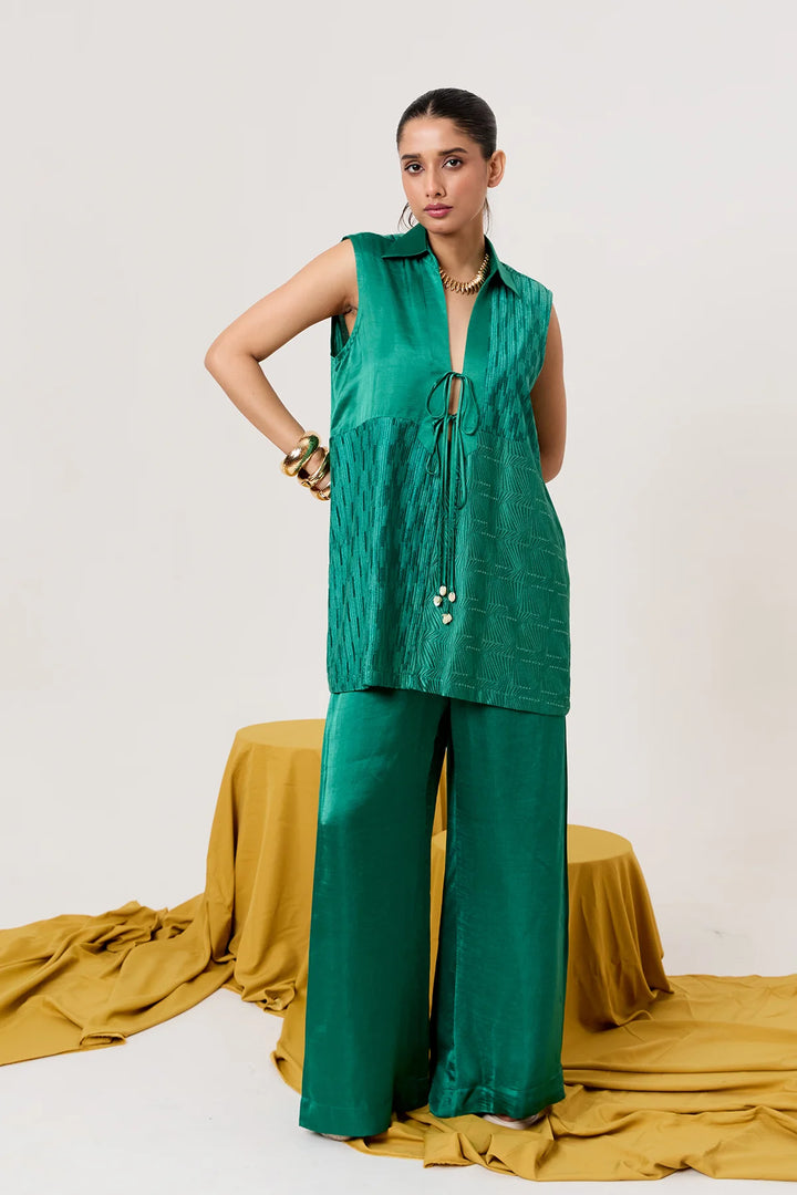 Tie-up Multi textured two-piece