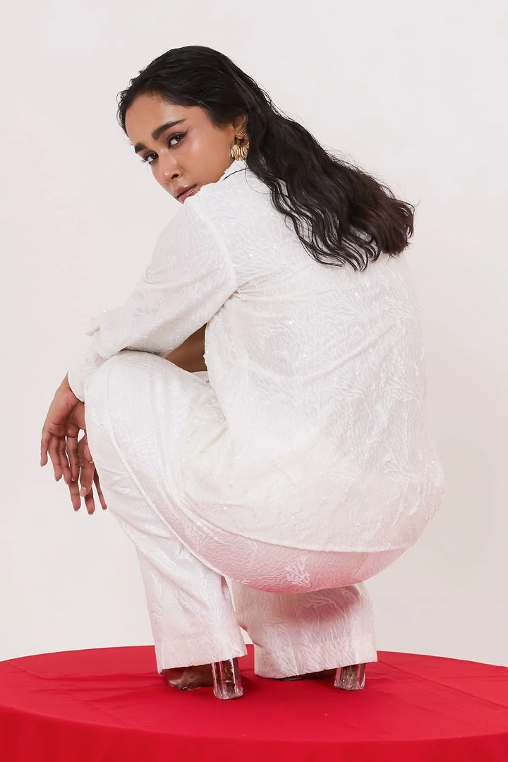 White co-ord set with sleeve tie-ups