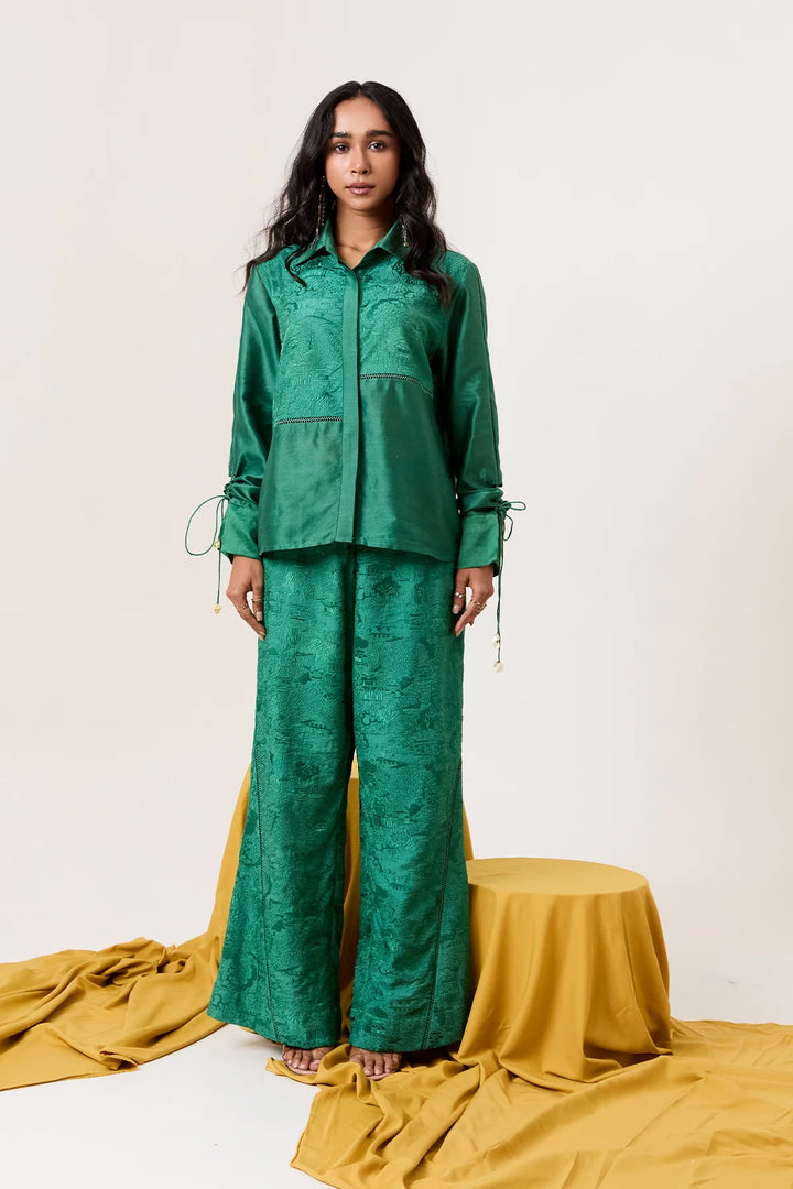 Sculpted co-ords in emerald green